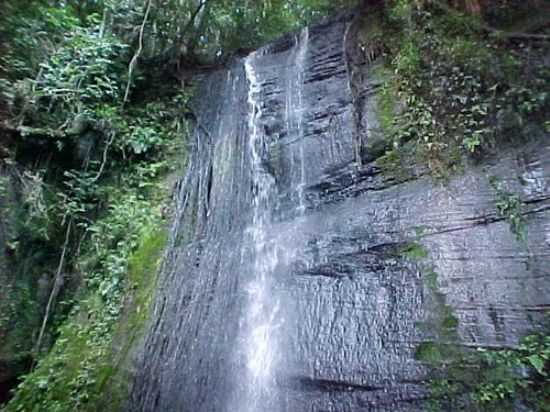 CACHOEIRA DO IOO, POR BRUNO APUS CEPHEUS CAMARGO - ANGATUBA - SP