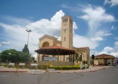 IGREJA MATRIZ DE ANHEMBI, POR EDEMAR CARLOS HEBLING SJCAMPOS SP - ANHEMBI - SP