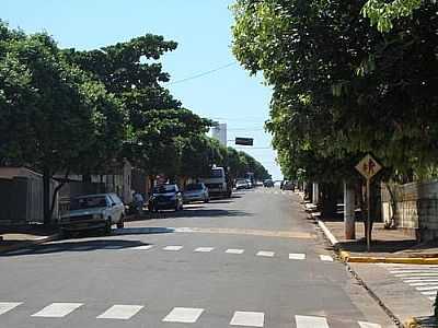 RUA DA CIDADE-FOTO:LUCAS SOUZA  - ANHUMAS - SP