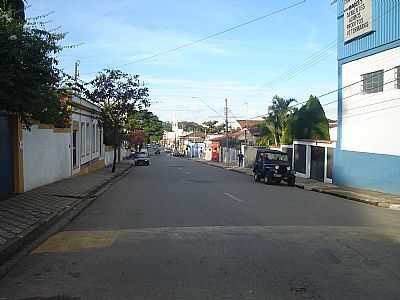 RUA PROF. TOLEDO FOTO
JOO SAVIOLI - ARAOIABA DA SERRA - SP