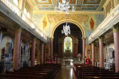 INTERIOR DA IGREJA MATRIZ DE ARARAS, SP, POR ROBERTO GASPARINNI - ARARAS - SP