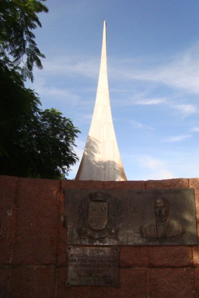 MONUMENTO AO CENTENRIO DE ARARAS, SP, POR ROBERTO GASPARINNI - ARARAS - SP