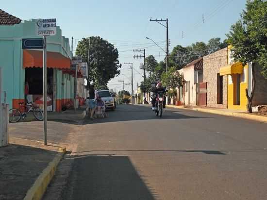 RUA CENTRAL - POR EDUARDO K IWASAKI,  - ARCO-RIS - SP