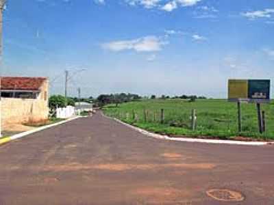 RUA DE ARCO-RIS-FOTO:EDUARDO M. P. DANTAS  - ARCO-RIS - SP