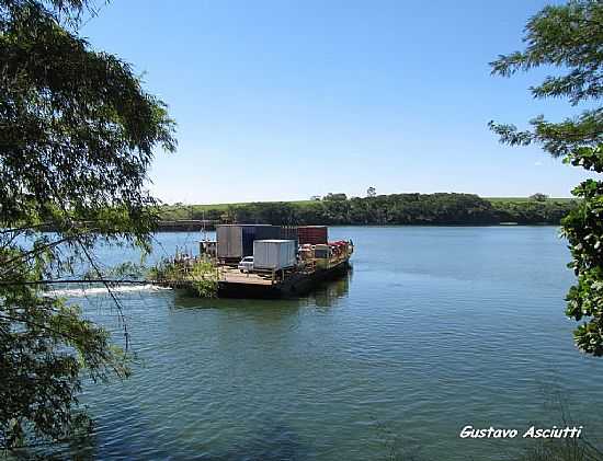 AREALVA-SP-TRAVESSIA DA BALSA NO RIO TIET-FOTO:GUSTAVO_ASCIUTTI - AREALVA - SP