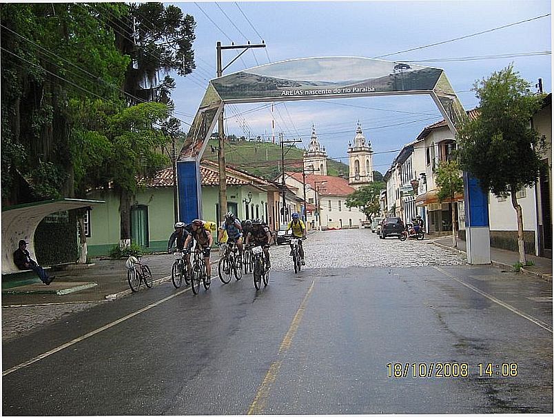 AREIAS-SP-PRTICO DE ENTRADA DA CIDADE-FOTO:JOO BC REIS - AREIAS - SP