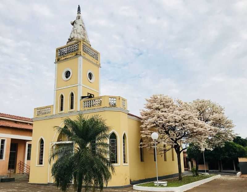 NOSSA SENHORA APARECIDA PADROEIRA DA CIDADE - BARBOSA - SP