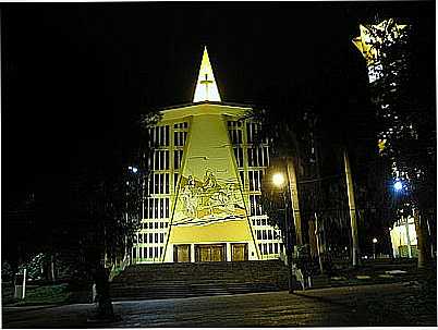 IGREJA MATRIZ-FOTO:FERNANDOSJ  - BARIRI - SP