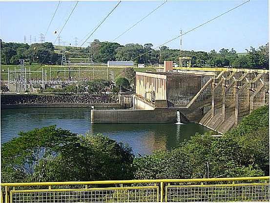 BARRA BONITA-SP-ECLUSAGEM NA REPRESA HIDRELTRICA DO RIO TIET-FOTO:GERSON - BRAZIL - BARRA BONITA - SP