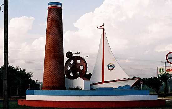 BARRA BONITA-SP-MONUMENTO NA ENTRADA DA CIDADE-FOTO:ZEKINHA - BARRA BONITA - SP