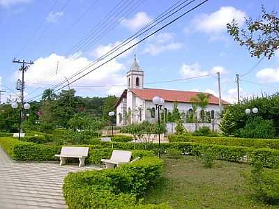 A PRAA E A MATRIZ DE BARRA DO CHAPU FOTO
BENEDITO L. CONCEIO - BARRA DO CHAPU - SP