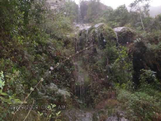 SERRA LAGOINHA, POR LILIAN SARTI - BARRA DO CHAPU - SP