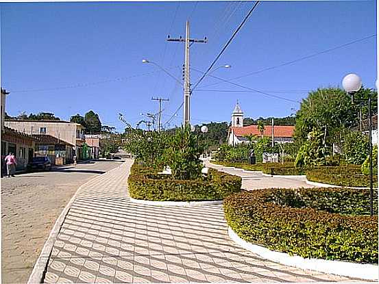 PRAA DA MATRIZ-FOTO:BENEDITO L. CONCEIÅ - BARRA DO CHAPU - SP