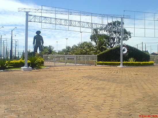 ENTRADA DO PARQUE DO PEO EM BARRETOS-SP-FOTO:FORTUNATO NEGRI - BARRETOS - SP