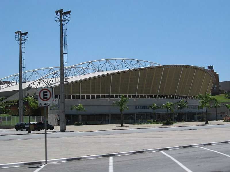 BARUERI-SP-GINSIO POLIESPORTIVO-FOTO:ADILSON.BALL - BARUERI - SP