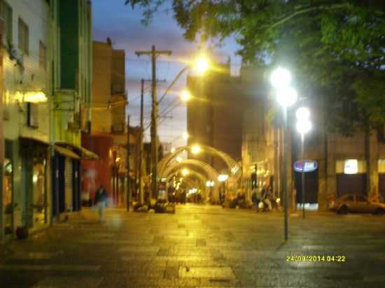 CENTRO DA CIDADE  NOITE, POR FABIO NOGUEIRA - BAURU - SP