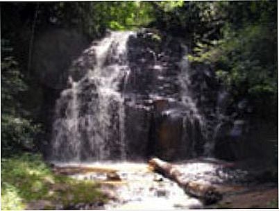 CACHOEIRA SERRILHA, POR FATIMA - BERNARDINO DE CAMPOS - SP