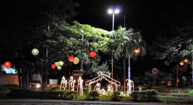 ROTATRIA DA RODOVIRIA - DECORADA NATAL, POR TEKA BETINE - BIRIGI - SP