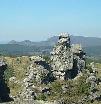 PEDRA DA GALINHA - LUGAR MSTICO POR SENSONATO  - BOM SUCESSO DE ITARAR - SP