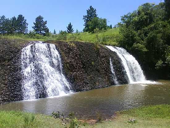 CACHOEIRA VU DE NOIVA-FOTO:JULIOJIORGE - BOTUCATU - SP