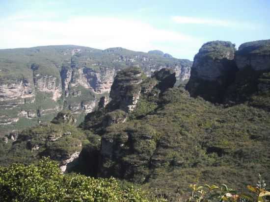 TRILHA DA CACHOEIRA DA FUMAA POR BAIXO, POR CAMINHOS DA CHAPADA HOSTEL - PALMEIRAS - BA