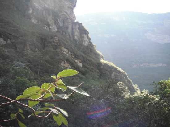 TRILHA DA CACHOEIRA DA FUMAA POR BAIXO, POR CAMINHOS DA CHAPADA HOSTEL - PALMEIRAS - BA