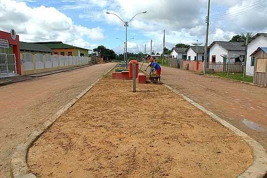 AVENIDA DA CIDADE DE JORDO-FOTO:JEZAFLU=ACRE=BRASIL - JORDO - AC