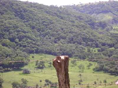 DESCIDA PARA A CACHEIRA VU DA NOIVA-FOTO:RUBENS ALMEIDA - BURITIZAL - SP