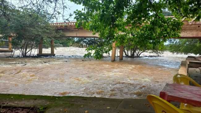 POR MADALENA - CACHOEIRA DE EMAS - SP