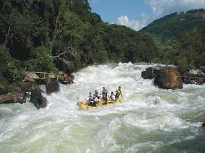 RAFTING - CACONDE - SP