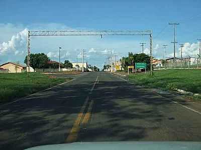 ENTRADA DA CIDADE-FOTO:MINDUIM  - CAFELNDIA - SP