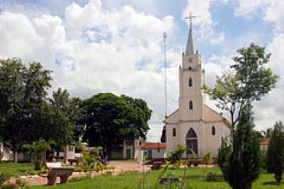 IGREJA CATLICA EM CAIU-FOTO:ARI VICENTE - CAIU - SP