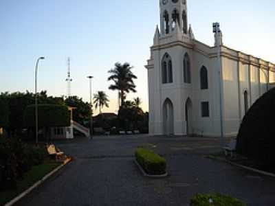 IGREJA MATRIZ-FOTO:JOS BENTO CHIMELLO - CAJOBI - SP