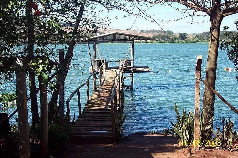 CAMBARATIBA-SP-PLATAFORMA DE PESCA-FOTO:LEONLIO CICHETTO - CAMBARATIBA - SP