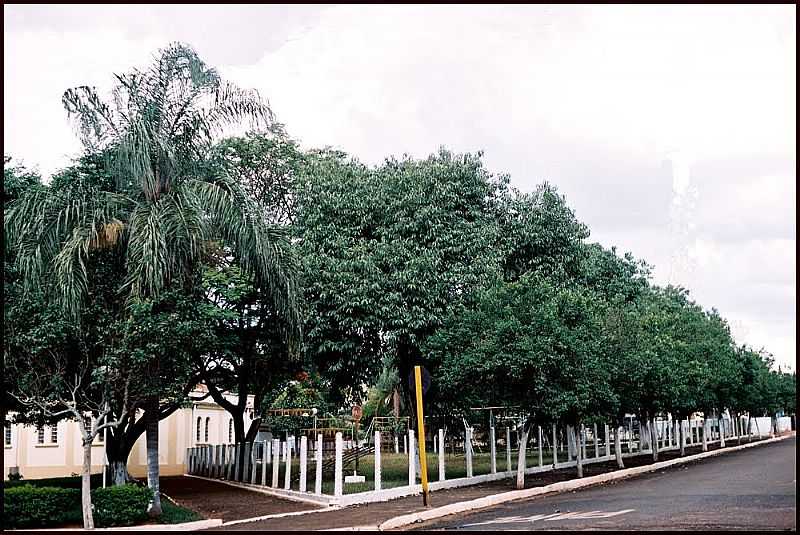 CAMBARATIBA-SP-PRAA ANTNIO PIZARRO-FOTO:ZEKINHA - CAMBARATIBA - SP