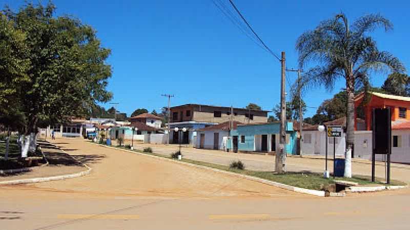 CAMPINA DE FORA-SP-PRAA NA AVENIDA CENTRAL-FOTO: CARVALHO  - CAMPINA DE FORA - SP