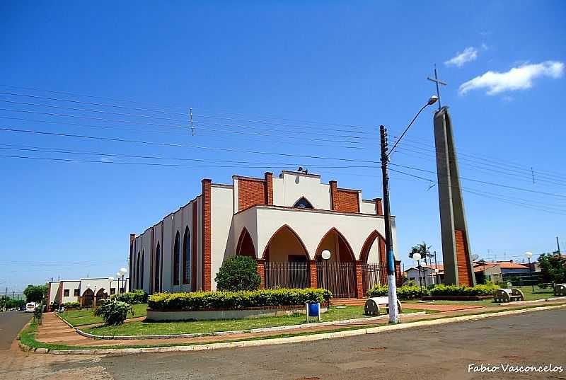 SANTURIO DE SANTA CLARA - CNDIDO MOTA/SP - POR FABIO VASCONCELOS - CNDIDO MOTA - SP