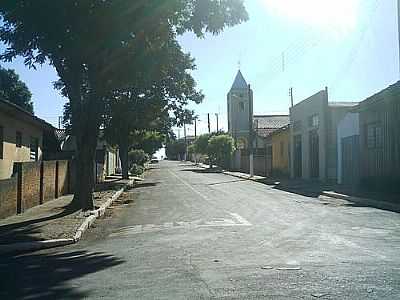 RUA DA IGREJA-FOTO:ILI MITAI  - CANITAR - SP