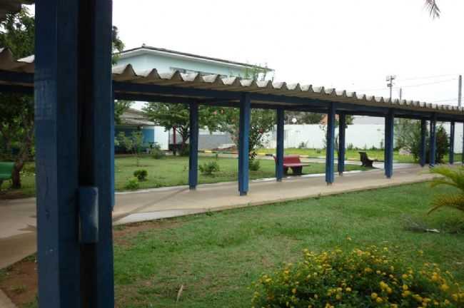 INTERIOR DA ESCOLA - POR CLAUDIA SILVA ANDRADE - CAPO BONITO - SP