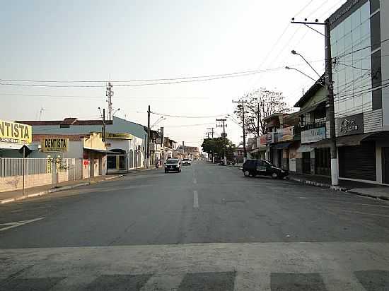 CAPELA DO ALTO-SP-RUA DO CENTRO DA CIDADE-FOTO:MARCOS PAULO OLIVEIRA - CAPELA DO ALTO - SP