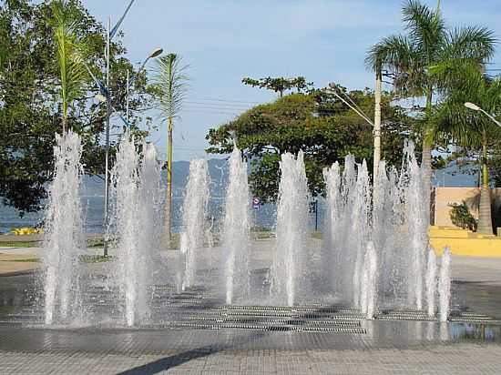 FONTE NA PRAINHA EM CARAGUATATUBA-SP - CARAGUATATUBA - SP