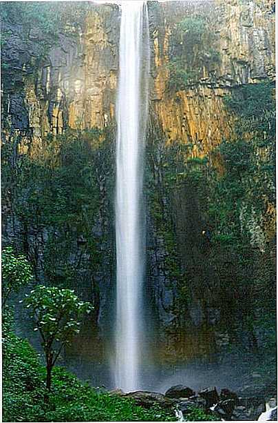 CACHOEIRA ITAMB, POR ZEKINHA. - CSSIA DOS COQUEIROS - SP