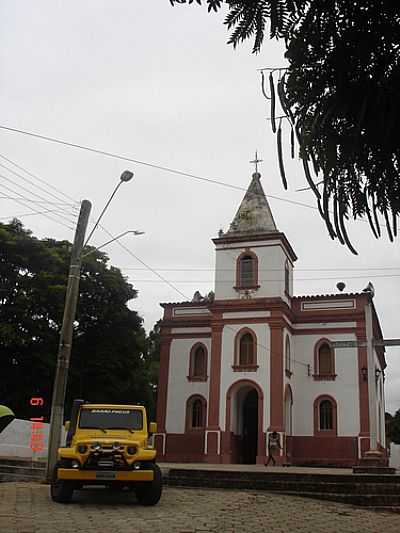 IGREJA EM CATUCABA FOTO POR FERNANDO NEUMANN - CATUCABA - SP