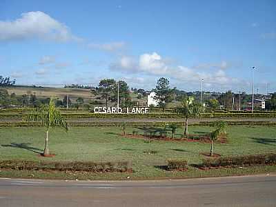 ENTRADA DA CIDADE FOTO
JOO SAVIOLI - CESRIO LANGE - SP