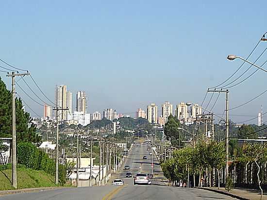 AVENIDA JOO XXIII EM CEZAR DE SOUZA-FOTO:JOHN LIMA - CEZAR DE SOUZA - SP