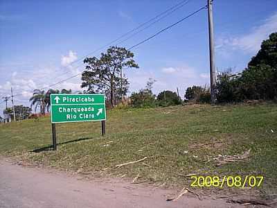 PLACA EM CHARQUEADA
FOTO LUZIACRUZFRATA - CHARQUEADA - SP