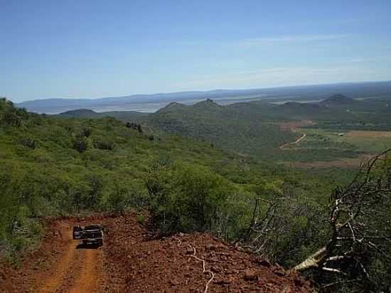 MONTANHAS-FOTO:MICHEL-JUA  - PAU A PIQUE - BA