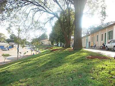 CASAS DA ANTIGA COLONIA DA FEPASA - CORDEIRPOLIS - SP