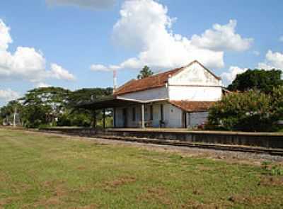 ESTAO FERROVIRIA-FOTO:MARCELO SZK - COROADOS - SP