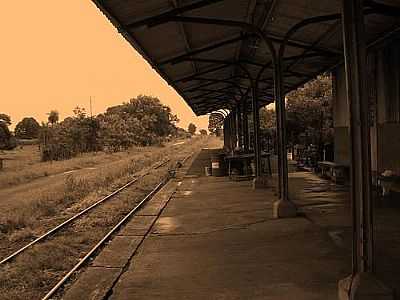 ESTAO FERROVIRIA-FOTO:MARCOSRODRIGUES  - COSMORAMA - SP